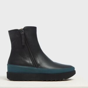 Coclico Shearling Lined Black Leather Ankle Boots
